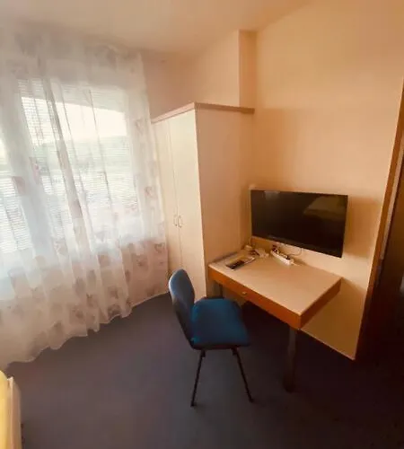 Na Kurtech Casa de hóspedes Opava